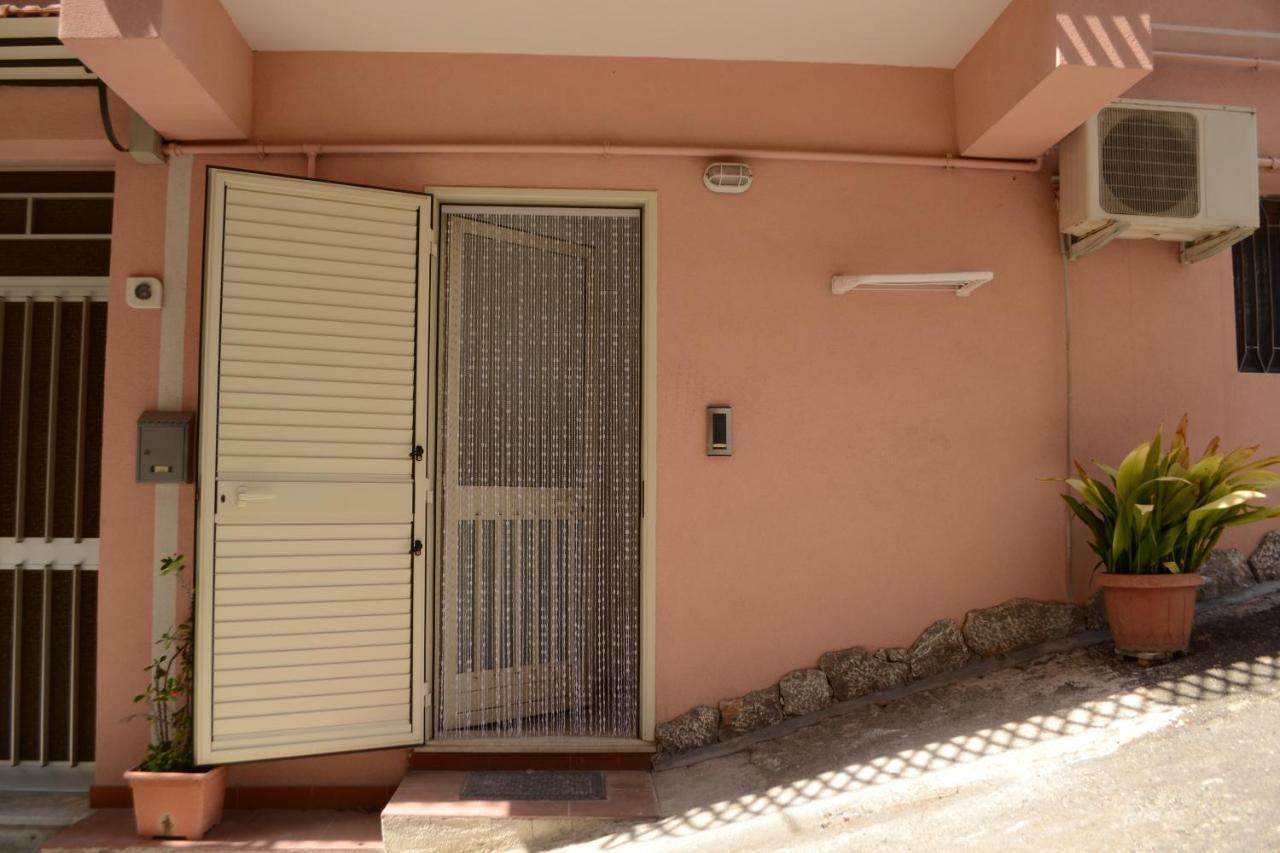 גיארדיני נאקסוס Casa Mare Naxos Flat - Home Holiday מראה חיצוני תמונה
